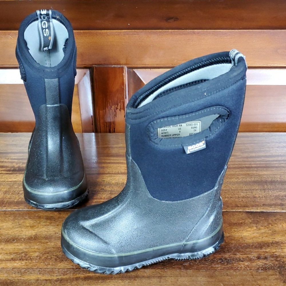 Bogs Kids Classic Black with Handles Style 52065